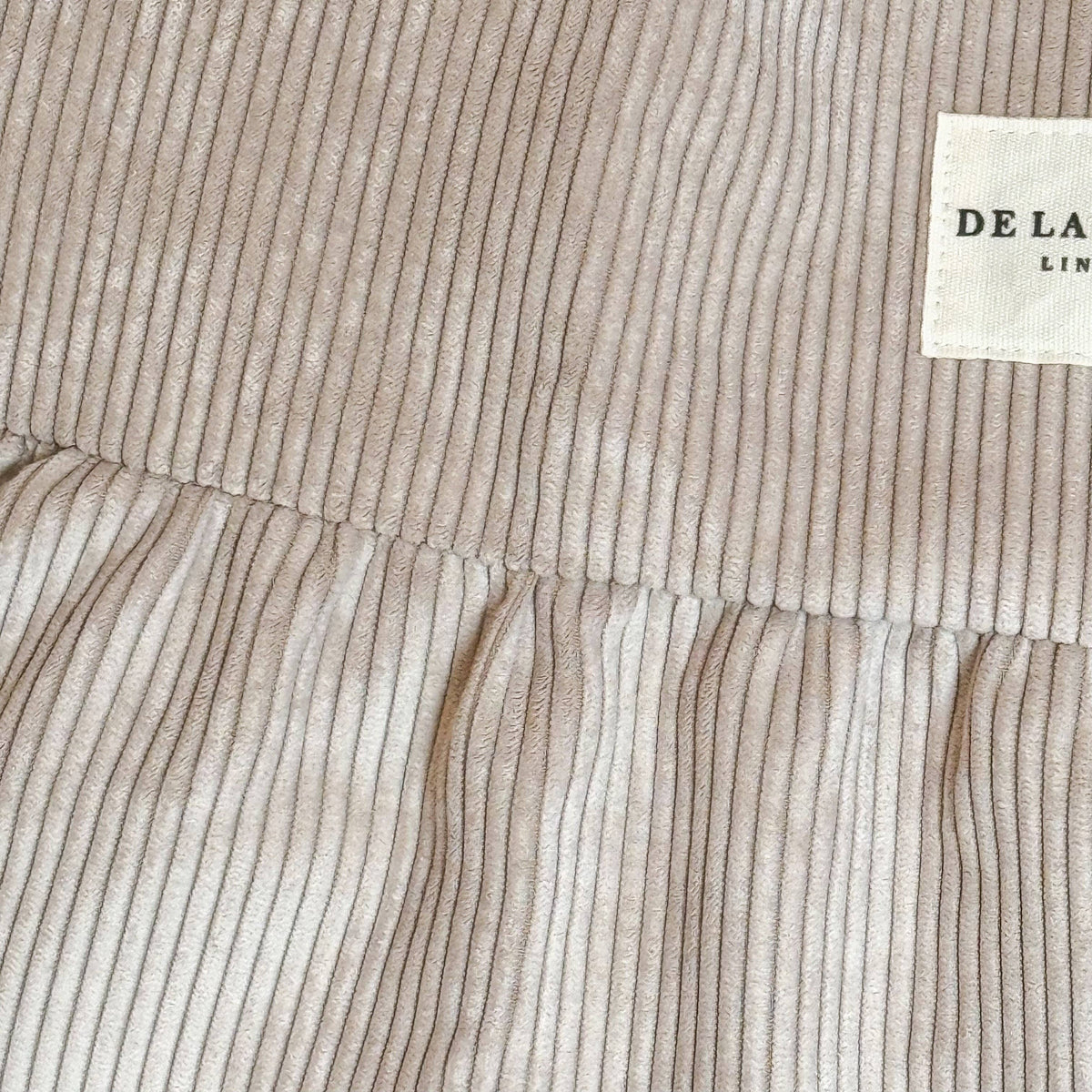 Corduroy Medium Ruffle Tote Bag – Taupe (Tofe)