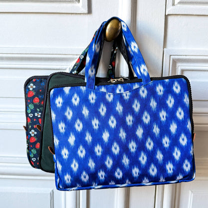 Yumbox Poche Ikat Print Insulated Sleeve Lunch Bag