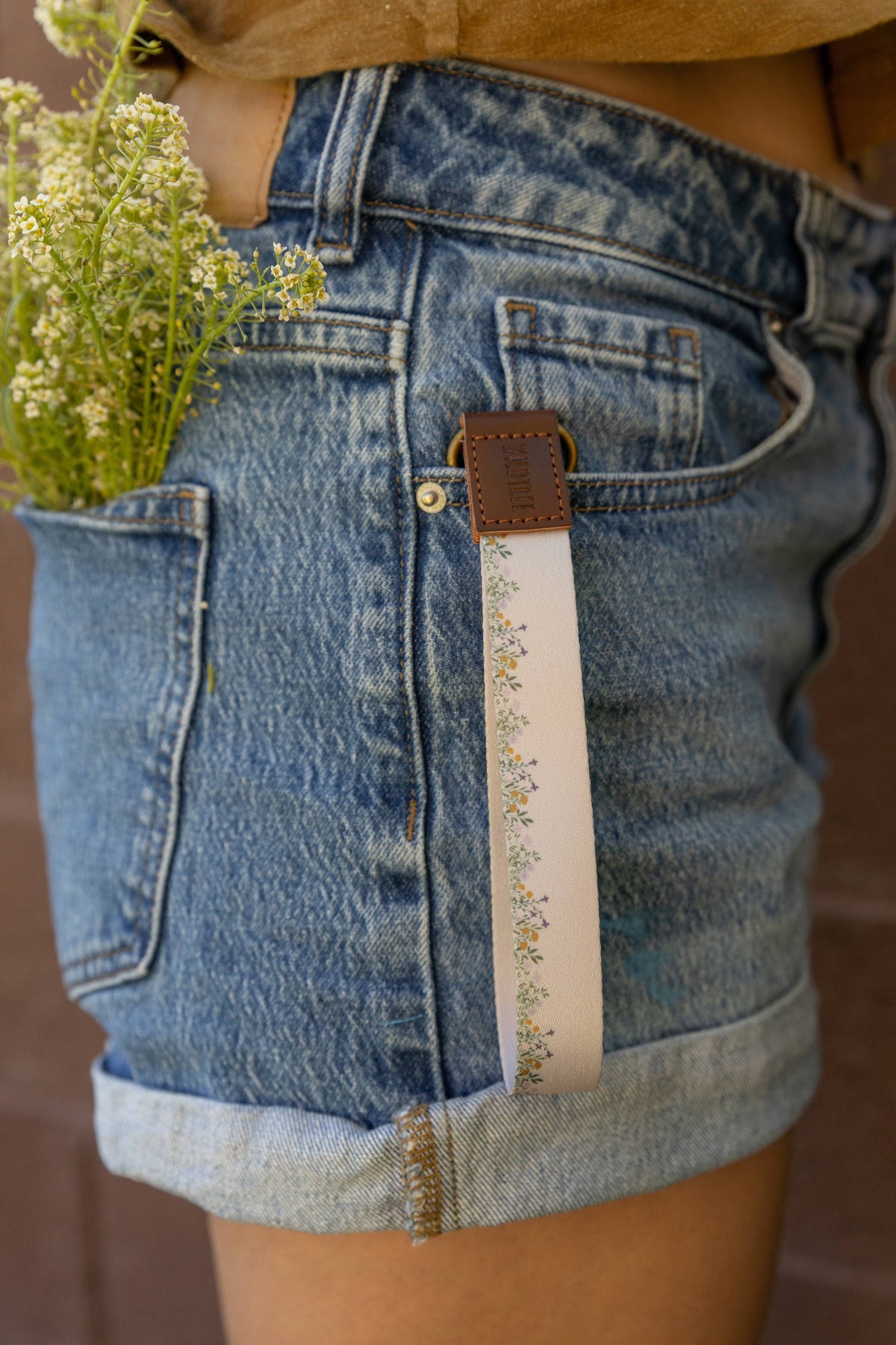 Flower Field Wristlet Keychain - Floral Printed Design