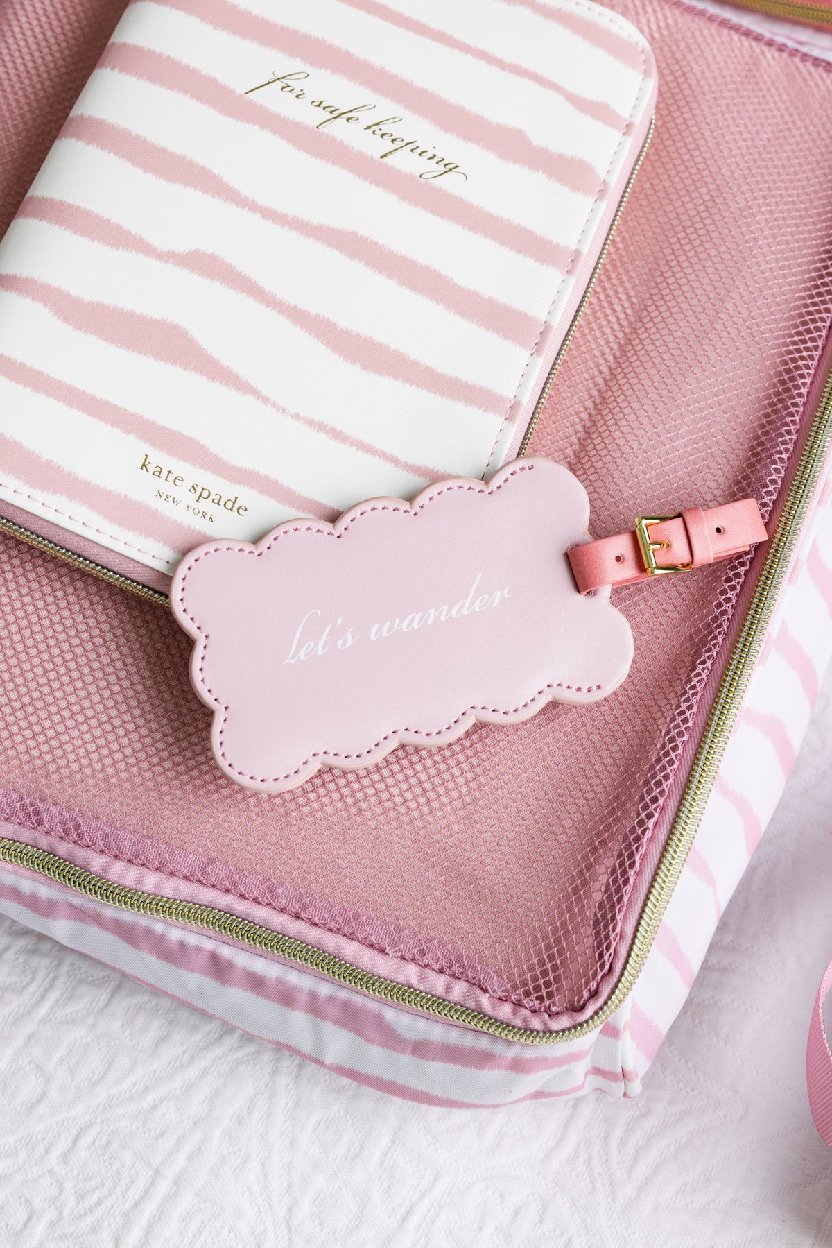 Luggage Tag, Let's Wander